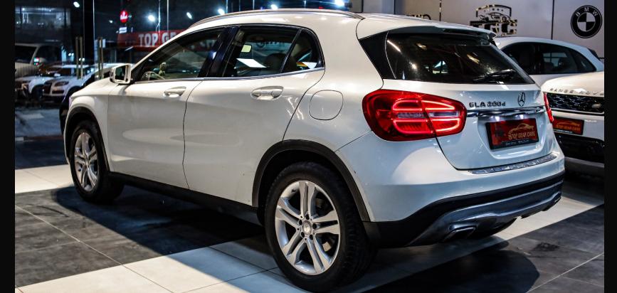 Mercedes Benz GLA 200 (2016)